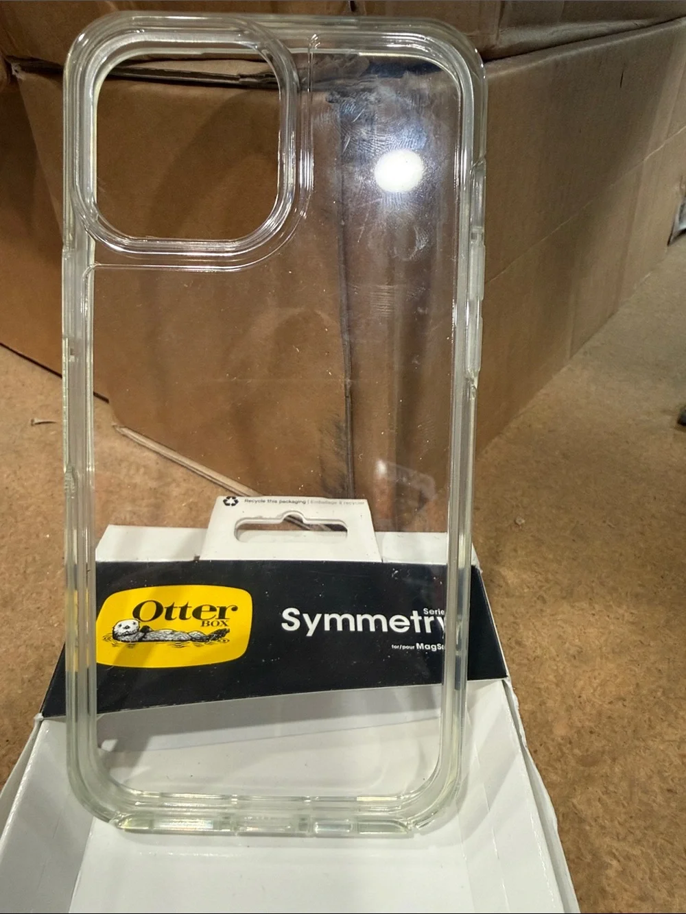 OtterBox Symmetry Series Clear Case for iPhone 15 Pro Max - Transparent/Clear